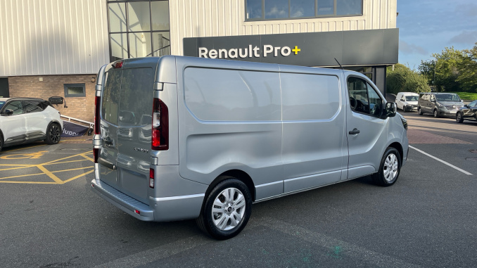 Renault Trafic Lwb Diesel LL30 Blue dCi 150 Extra [Safety] Van - Image 10